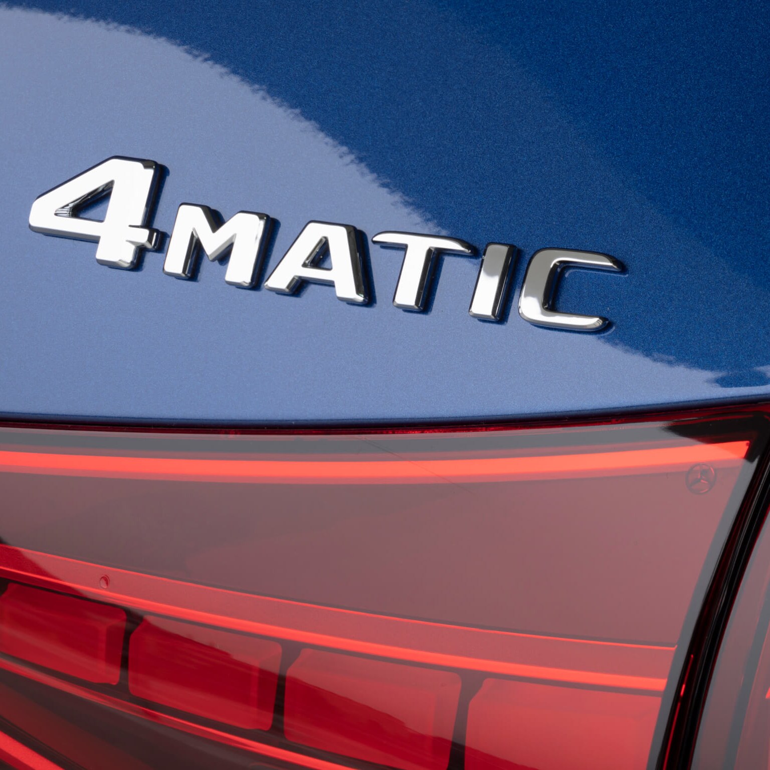 Mercedes-Benz 4MATIC badge