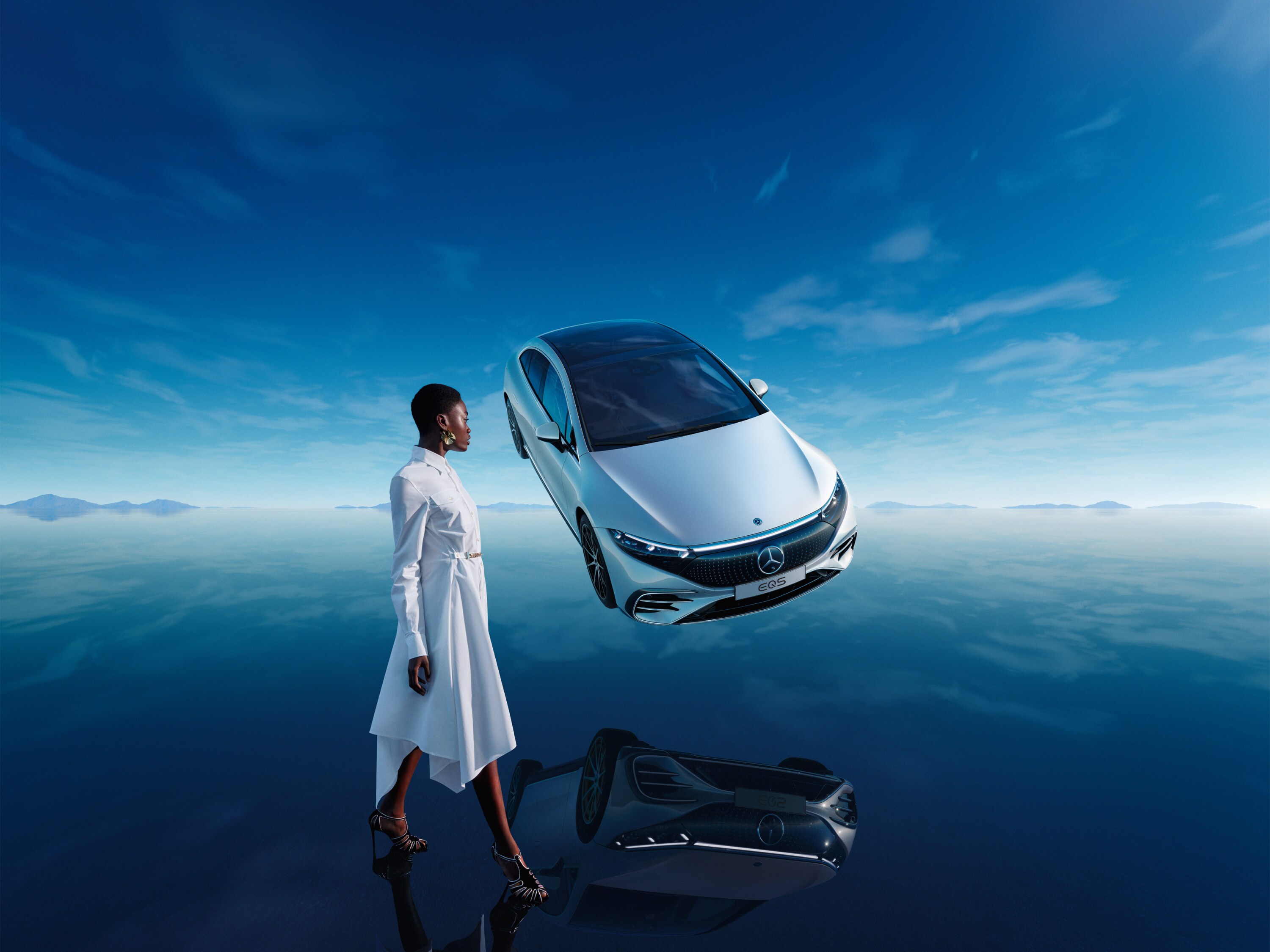 Side view of the Mercedes-Benz EQS Sedan.