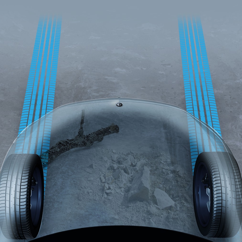 The transparent bonnet of the Mercedes-Benz GLE.