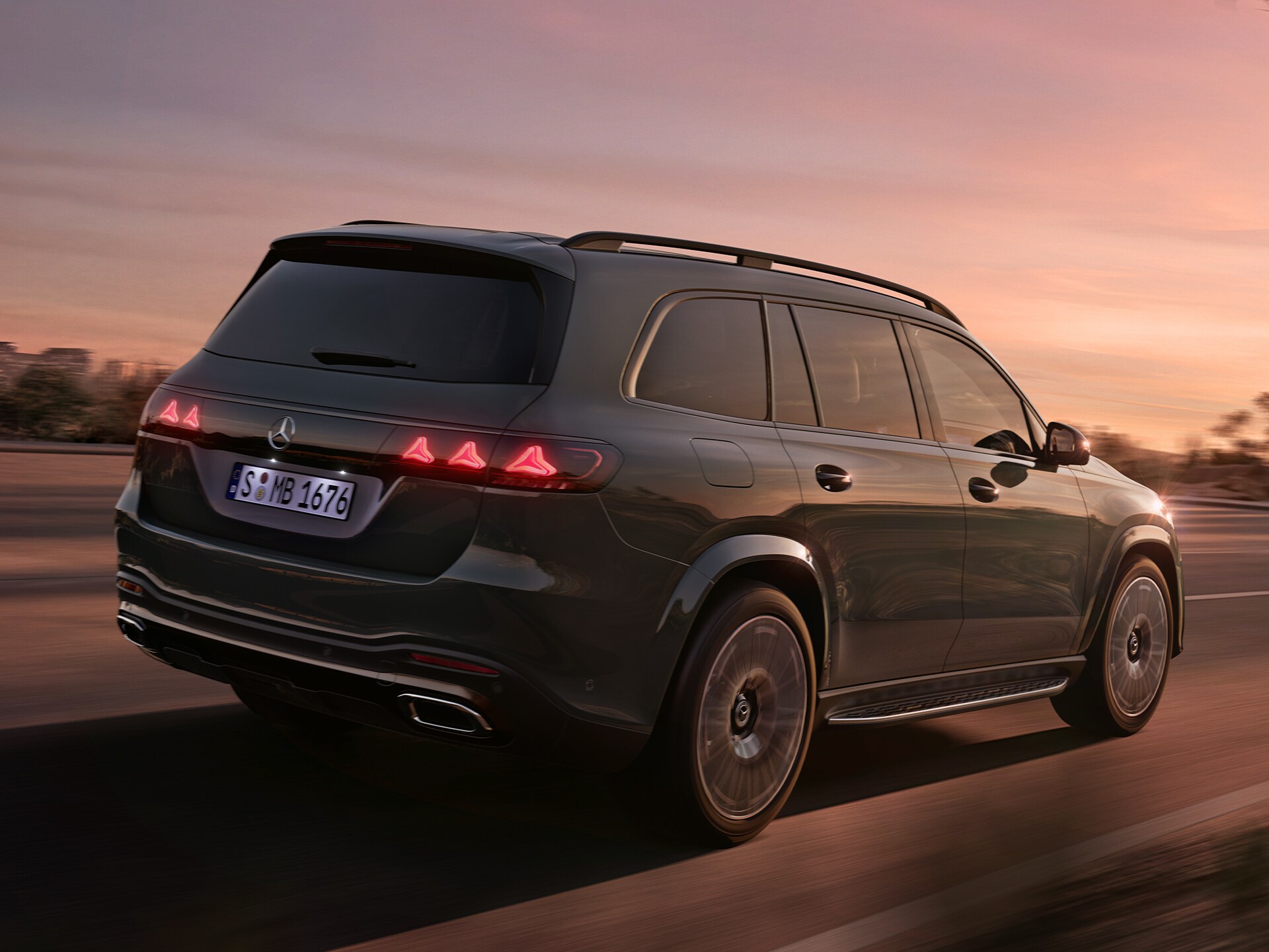 ADAS Gen6 Driving of the new GLS from Mercedes-Benz.