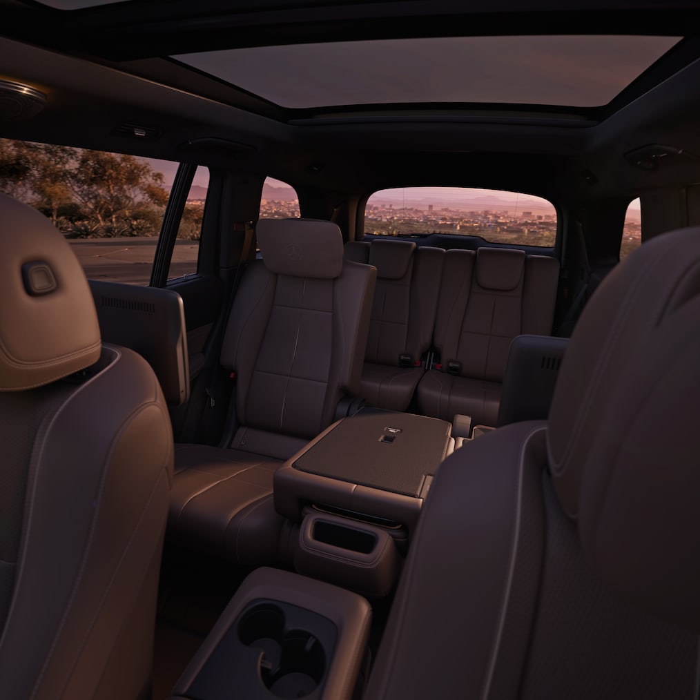 7-seater with third seat row of the new GLS from Mercedes-Benz.