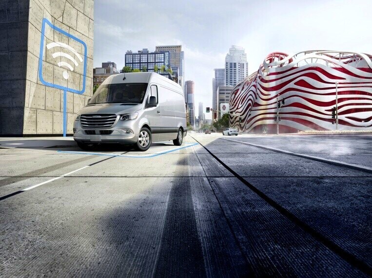 With pre-installation for Remote Services Plus, you are able to make even better and more flexible use of your vehicle.