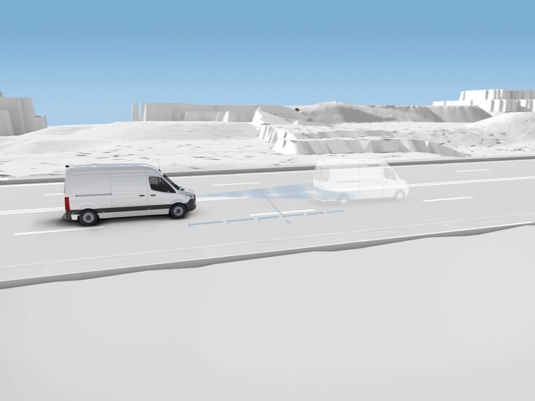Active Distance Assist DISTRONIC can maintain the distance to the vehicle ahead set by the driver.