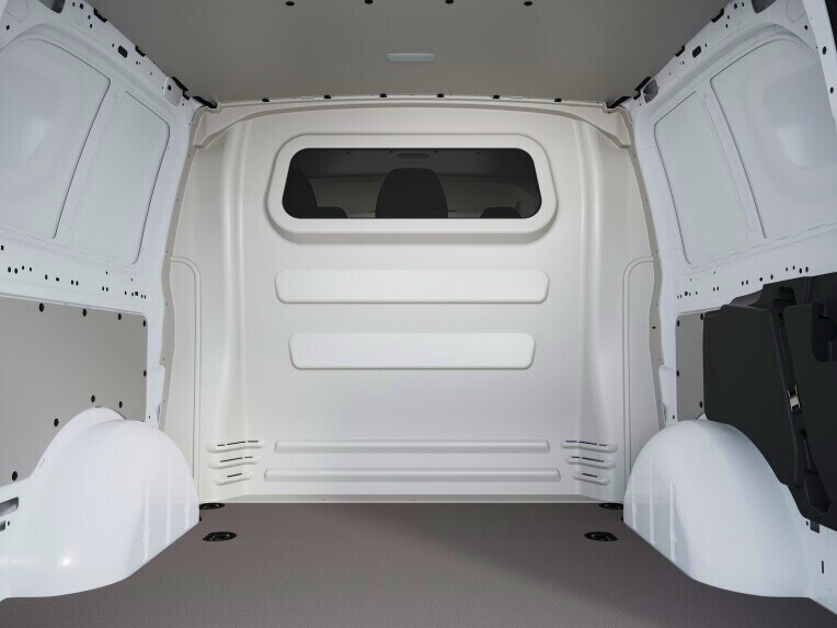 The full-width partition on the C-pillar with window allows a view into the load compartment or a view to the rear.