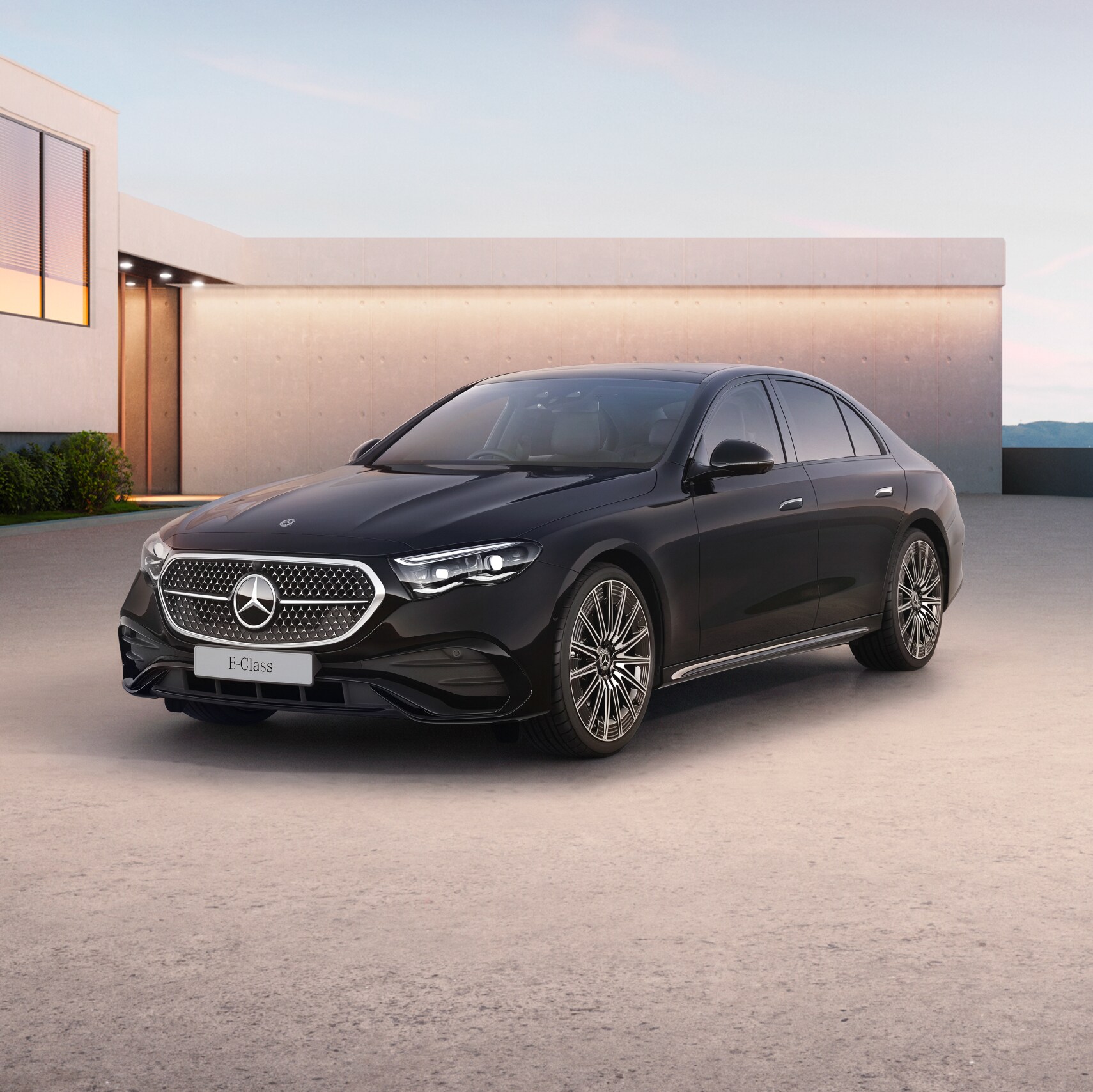 The new Mercedes-Benz E 300 Night Edition.