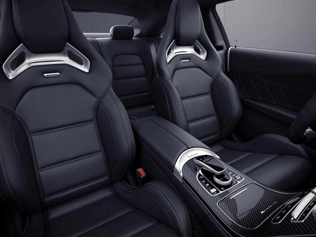 The AMG Performance seats in the C-Class Coupé from Mercedes-AMG.