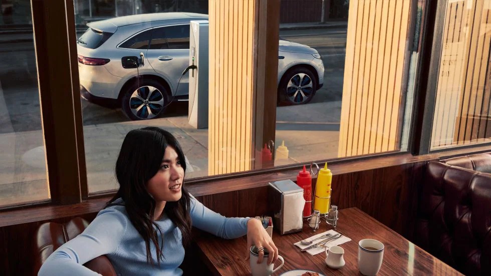 Charge up while out and about at an increasing number of public charging stations. Charge up while out and about at an increasing number of public charging stations.