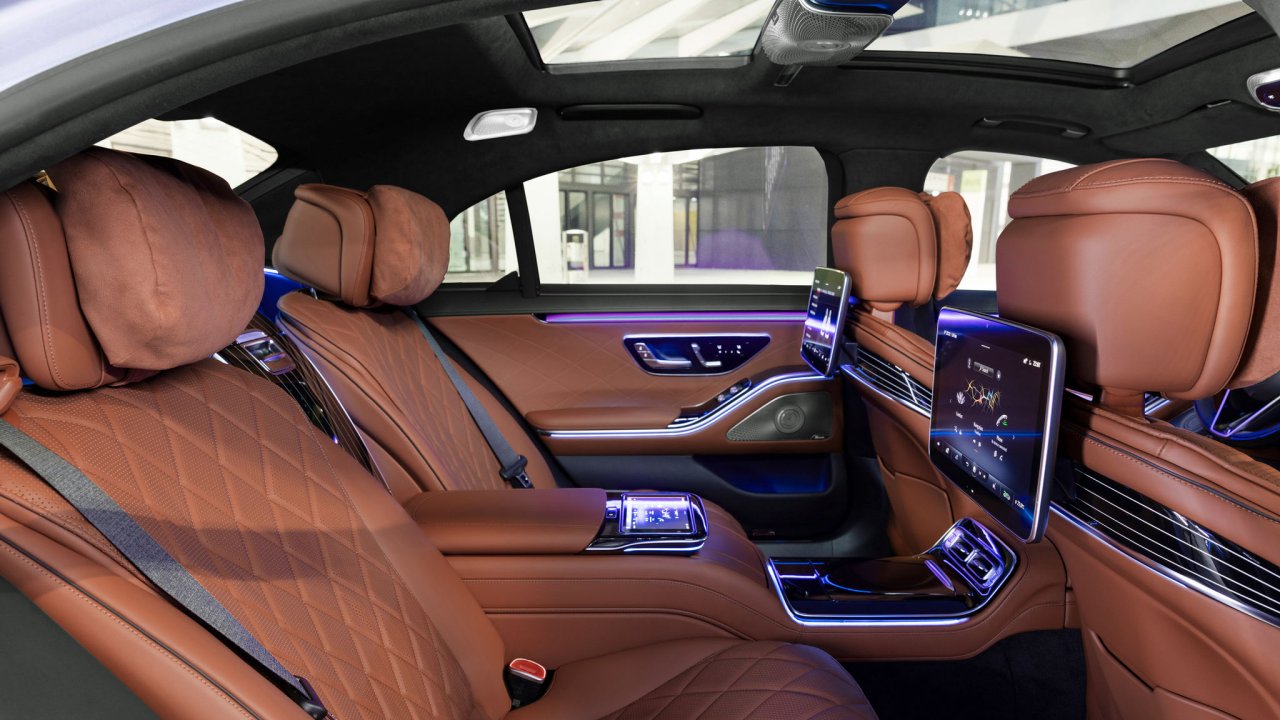 Mercedes interior seats top